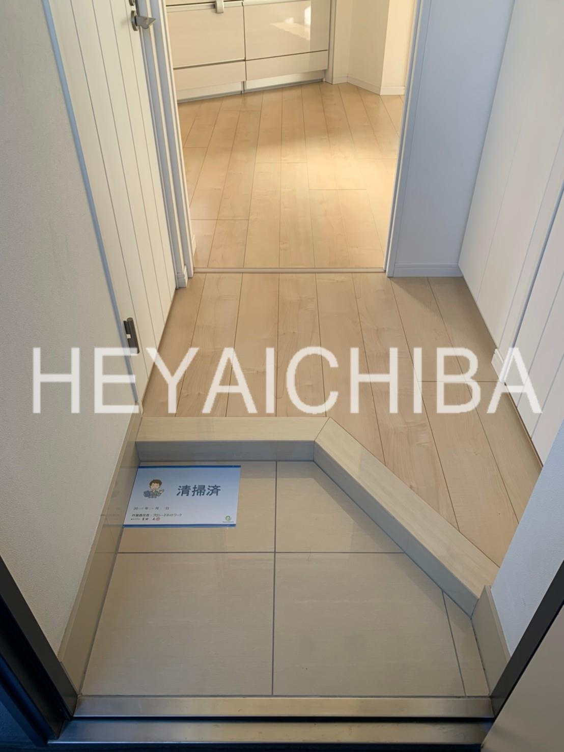 クラスタ台東根岸の玄関