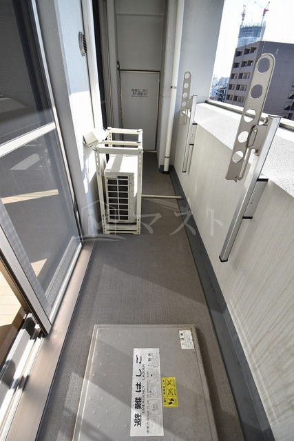 大阪市中央区久太郎町１丁目の賃貸マンションのバルコニー