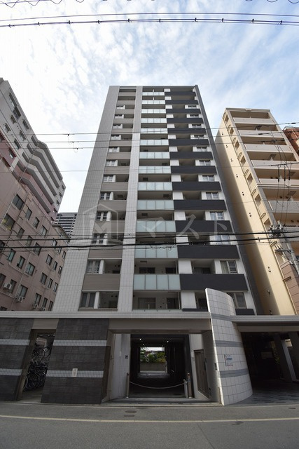 大阪市中央区久太郎町１丁目の賃貸マンションの外観