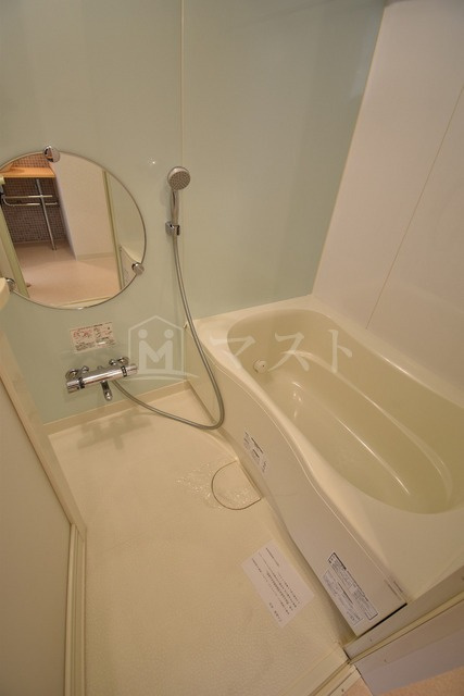 大阪市中央区久太郎町１丁目の賃貸マンションの浴室