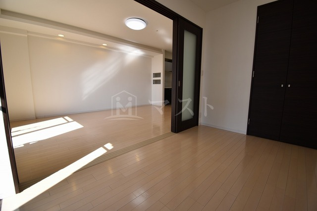 大阪市中央区久太郎町１丁目の賃貸マンションの内装