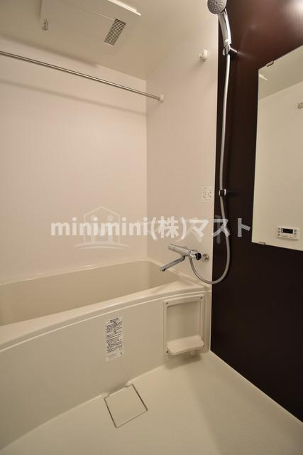 大阪市中央区久太郎町１丁目の賃貸マンションの浴室