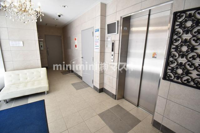 大阪市中央区日本橋２丁目の賃貸マンションのロビー