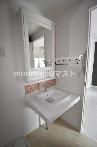 大阪市中央区日本橋２丁目の賃貸マンションの洗面所