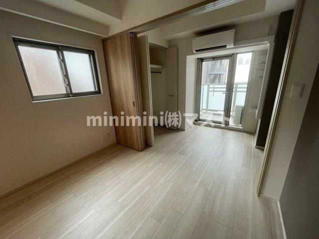 大阪市中央区高麗橋１丁目の賃貸マンションの居間・リビング