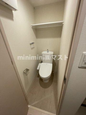 大阪市中央区高麗橋１丁目の賃貸マンションのトイレ