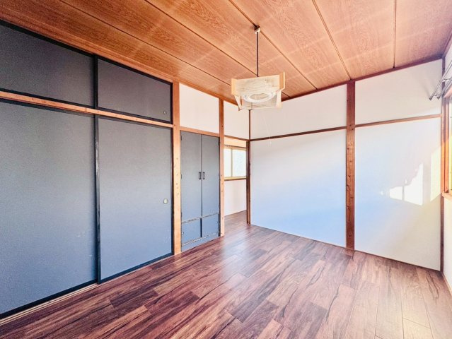 阿左美N戸建の居間・リビング|おしゃれな居間です