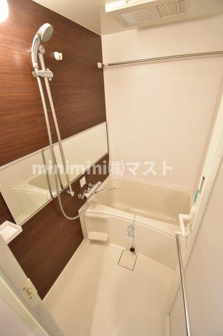 大阪市中央区本町橋の賃貸マンションの浴室