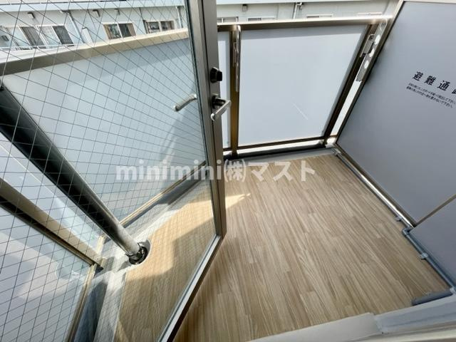 大阪市中央区高津１丁目の賃貸マンションのバルコニー