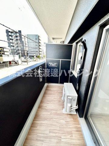 アドバンス江坂東デパールのバルコニー