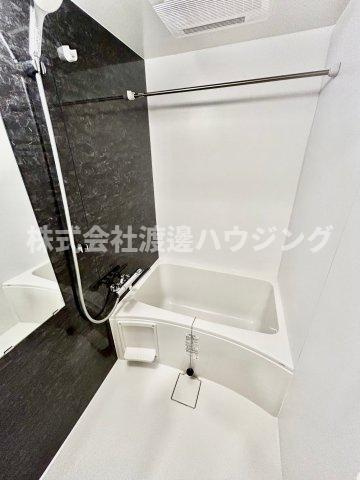 アドバンス江坂東デパールの浴室