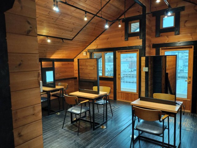 八宝ビルの内装