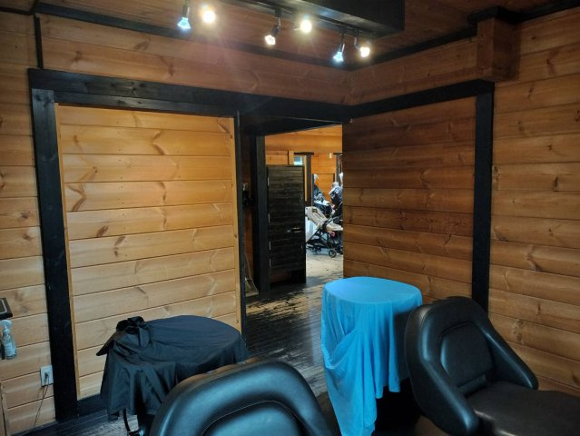 八宝ビルの内装