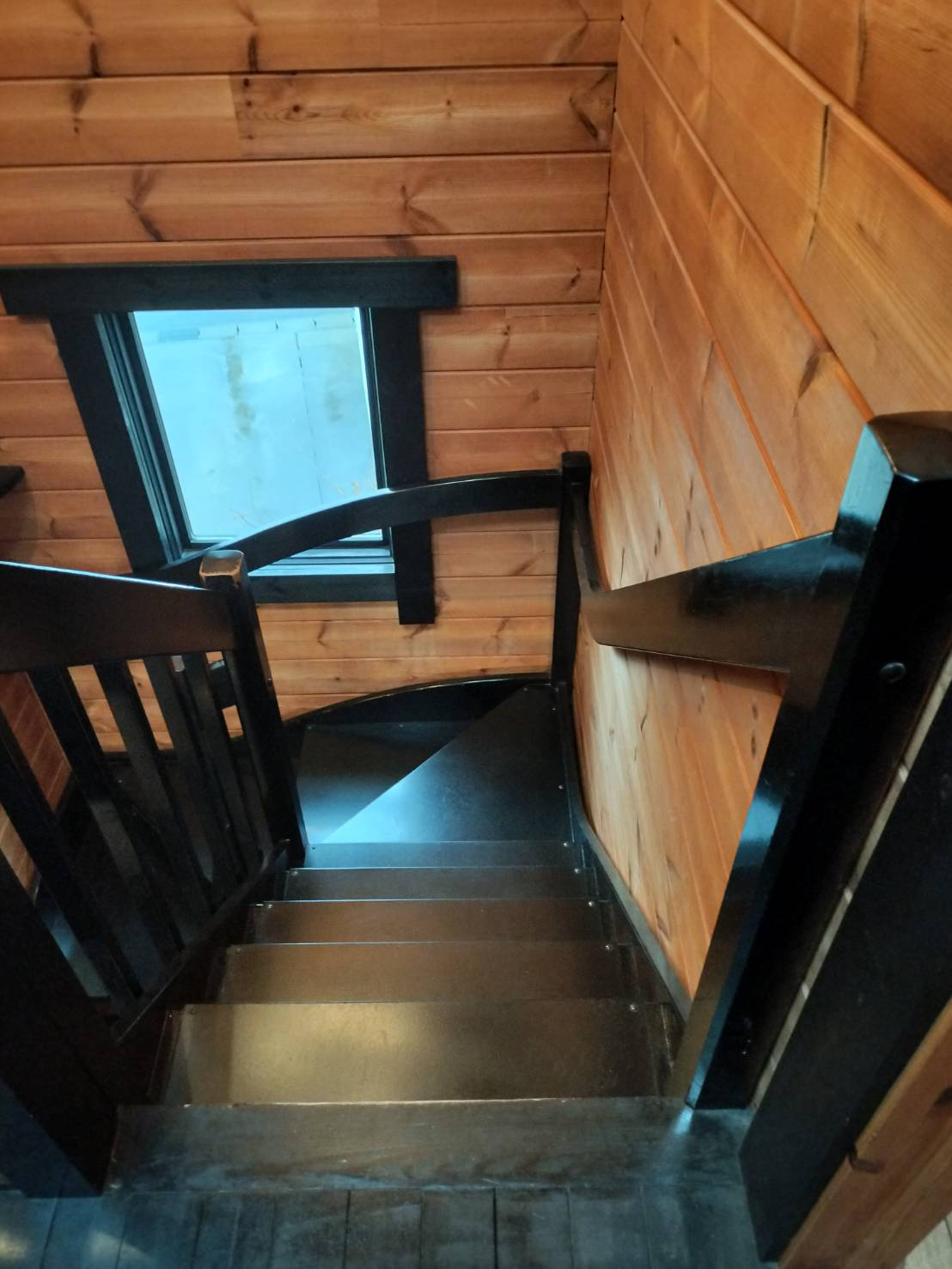 八宝ビルの内装