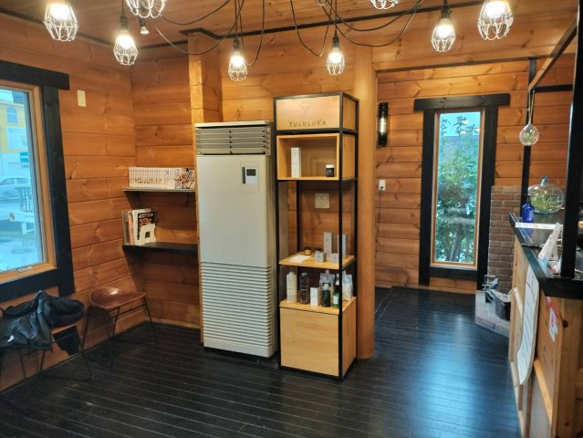 八宝ビルの内装