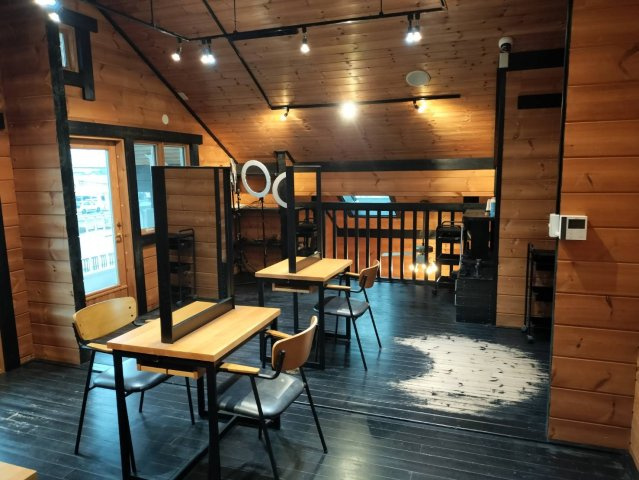 八宝ビルの内装