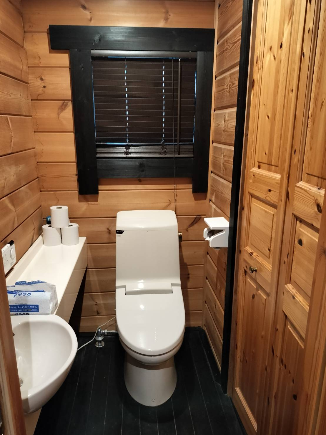 八宝ビルの内装