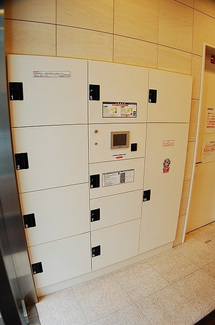 アーデン四ツ橋プライマリーワン　堀江小学校区のその他共用部分|アーデン四ツ橋プライマリーワン　宅配ボックス