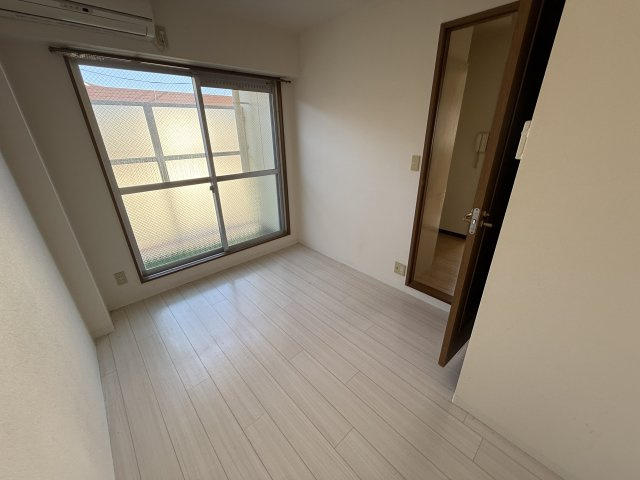 グリーンコートの居間・リビング