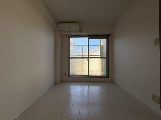 グリーンコートの居間・リビング