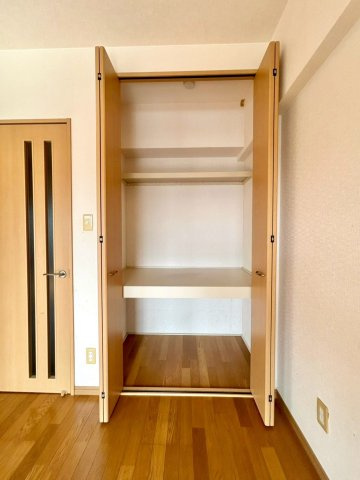 ファーストイン荒木の内装