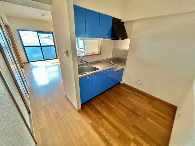ファーストイン荒木のキッチン|使い勝手の良いカウンターキッチン♪