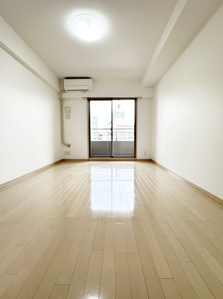 アイシンフォニー三ノ輪の居間・リビング