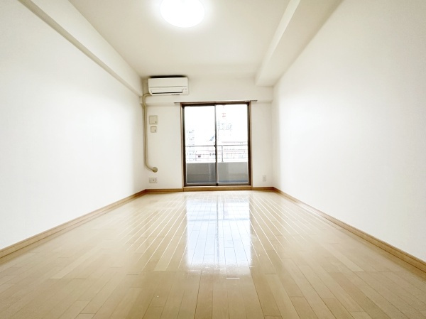 アイシンフォニー三ノ輪の居間・リビング