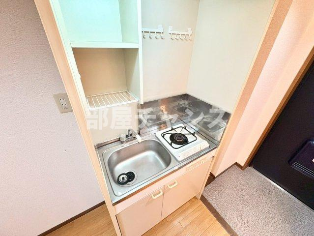 CRECER新栄のキッチン