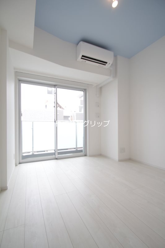 グランリーヴェル横濱プルミエの洋室