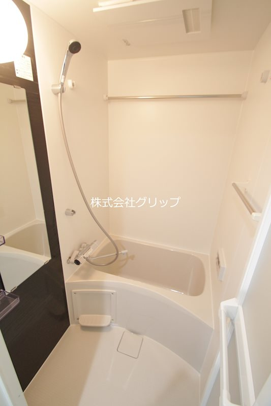 グランリーヴェル横濱プルミエの浴室