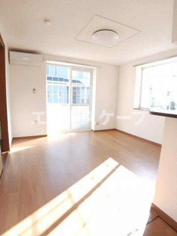 スターアリスⅠの居間・リビング|高崎、前橋のお部屋探しはエンドスケープまで！お客様の理想お聞かせ下さい♪