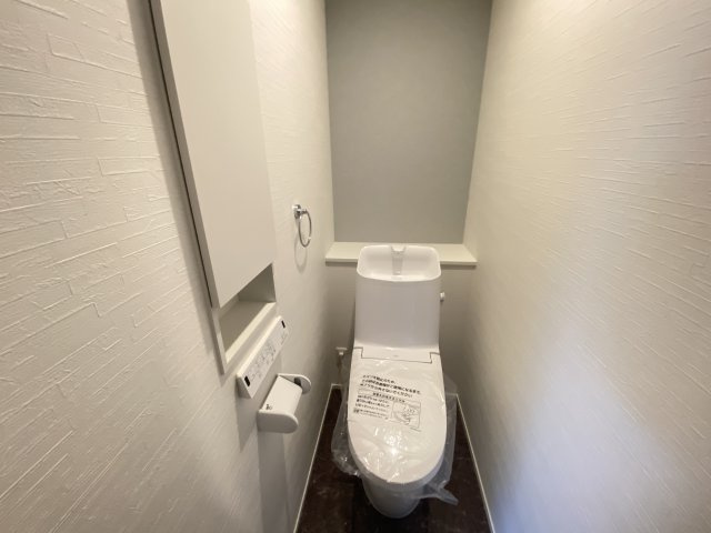 『八王子市新築戸建て』八王子市めじろ台3-41-4【仲介手数料無料】のトイレ|～仲介手数料無料☆八王子ひなた不動産～　八王子市めじろ台　新築戸建て