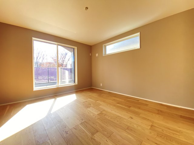 『八王子市新築戸建て』八王子市めじろ台3-41-4【仲介手数料無料】の洋室|～仲介手数料無料☆八王子ひなた不動産～　八王子市めじろ台　新築戸建て