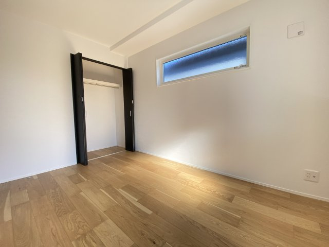 『八王子市新築戸建て』八王子市めじろ台3-41-4【仲介手数料無料】の洋室|～仲介手数料無料☆八王子ひなた不動産～　八王子市めじろ台　新築戸建て