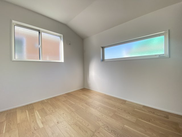 『八王子市新築戸建て』八王子市めじろ台3-41-4【仲介手数料無料】の洋室|～仲介手数料無料☆八王子ひなた不動産～　八王子市めじろ台　新築戸建て