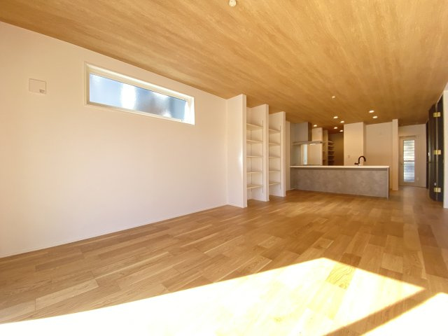 『八王子市新築戸建て』八王子市めじろ台3-41-4【仲介手数料無料】の居間・リビング|～仲介手数料無料☆八王子ひなた不動産～　八王子市めじろ台　新築戸建て