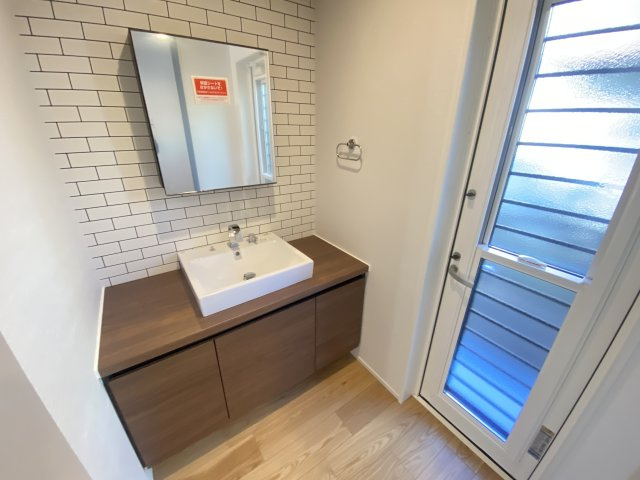 『八王子市新築戸建て』八王子市めじろ台3-41-4【仲介手数料無料】の独立洗面台|～仲介手数料無料☆八王子ひなた不動産～　八王子市めじろ台　新築戸建て