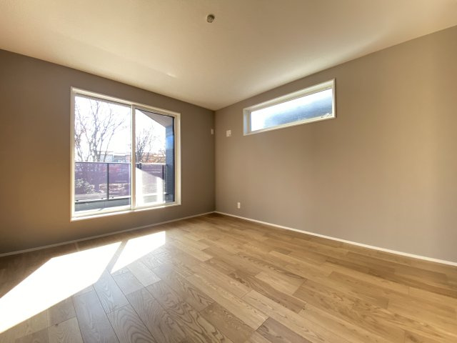 『八王子市新築戸建て』八王子市めじろ台3-41-4【仲介手数料無料】の洋室|～仲介手数料無料☆八王子ひなた不動産～　八王子市めじろ台　新築戸建て