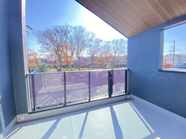 『八王子市新築戸建て』八王子市めじろ台3-41-4【仲介手数料無料】のバルコニー|～仲介手数料無料☆八王子ひなた不動産～　八王子市めじろ台　新築戸建て