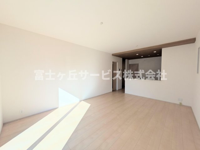 【居間・リビング】 | 磐田市掛塚 2期 新築一戸建て | リビングです