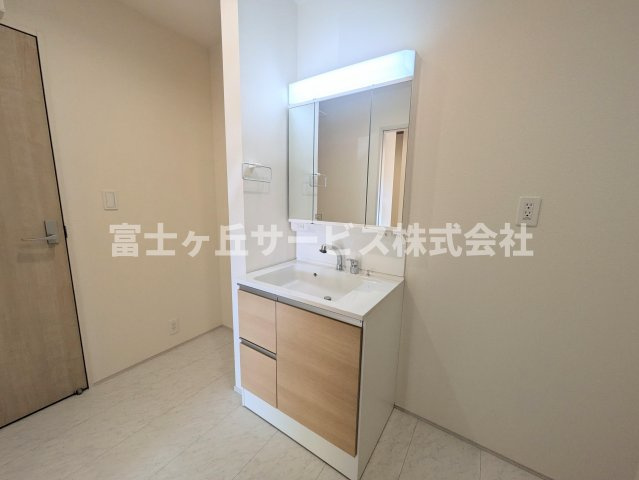【独立洗面台】 | 磐田市掛塚 2期 新築一戸建て | 独立洗面台です