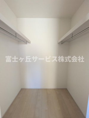 【収納】 | 磐田市掛塚 2期 新築一戸建て | ウォークインクローゼットです