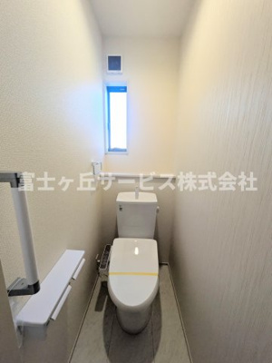 【トイレ】 | 磐田市掛塚 2期 新築一戸建て | トイレです