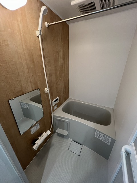 熊本市東区神園１丁目のアパートの浴室