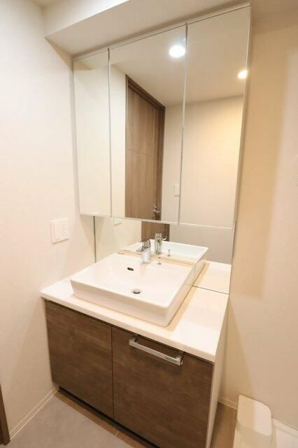 ＧＥＮＯＶＩＡ浅草Ⅵｓｋｙｇａｒｄｅｎの洗面所