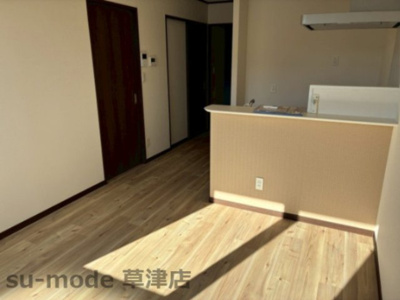 【居間・リビング】 | Gran Ov | こちらの居間で趣味の時間をお楽しみください