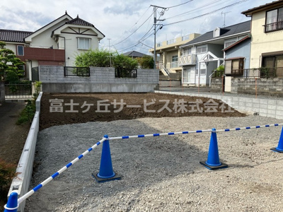 【外観】 | 富士宮市貴船町 新築一戸建て | 現在建築中の外観画像です。ご内覧は同じメーカーの完成物件へご案内いたしますので、いつでもご相談ください！