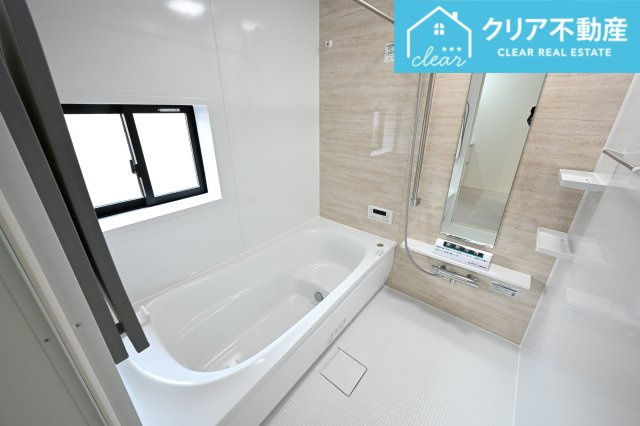 【浴室】 | 桐生市相生町2期　GRAFARE　2号棟 | オートバス機能で家事をしていてもうっかりお湯があふれる心配がありません！追い炊き機能で快適な温度を維持します。