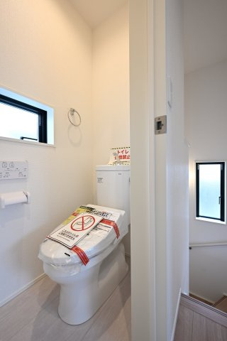 【トイレ】 | 桐生市相生町2期　GRAFARE　2号棟 | 2階にもトイレがあるので忙しい朝も分けて使えます！